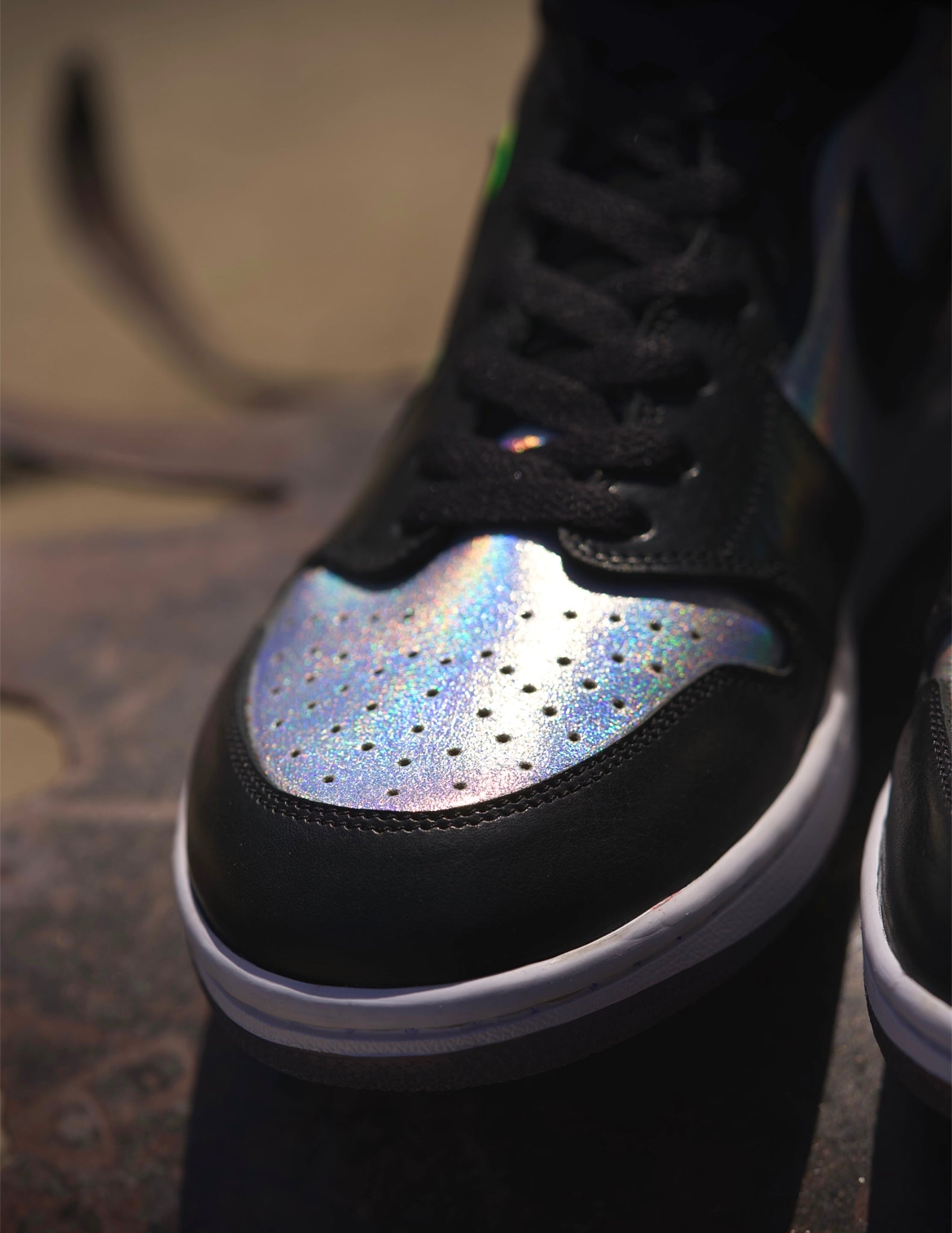 aj1 iridescent