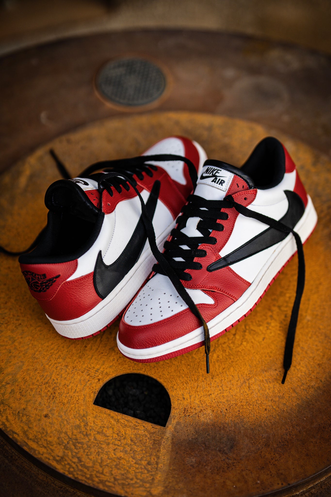 Travis Scott Jordan 1 Low 'Chicago' Custom – KICKSBYN8